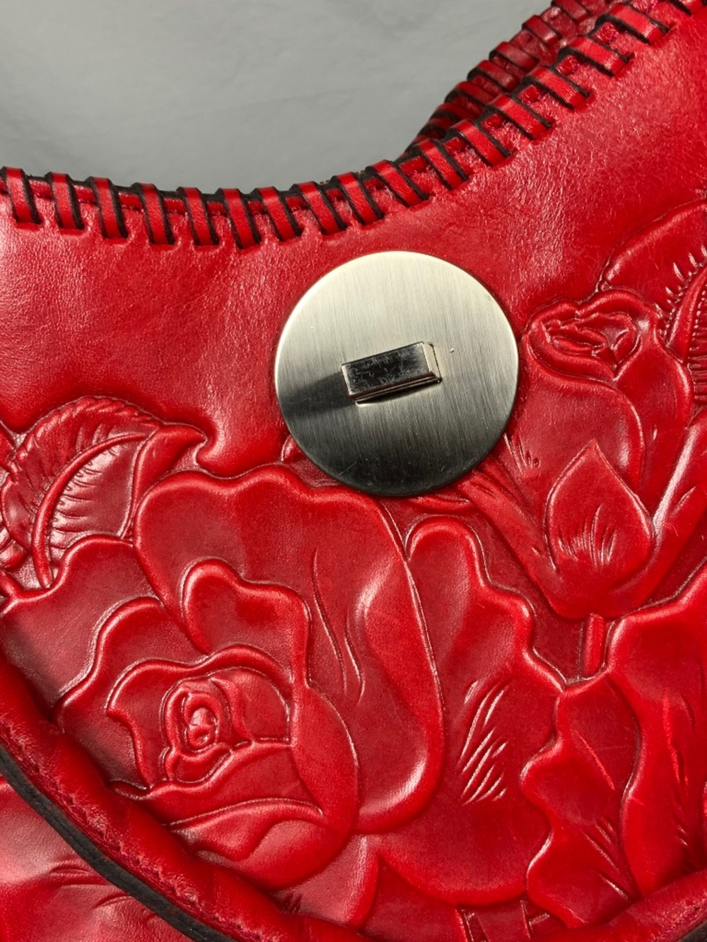 NWOT - Patricia Nash Ninetta Bag – Vibrant Red Tooled - Picture 3 of 16